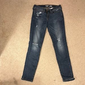Dark Blue Levi Jeggings. Barely worn and in good condition